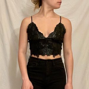 Black cropped tank top